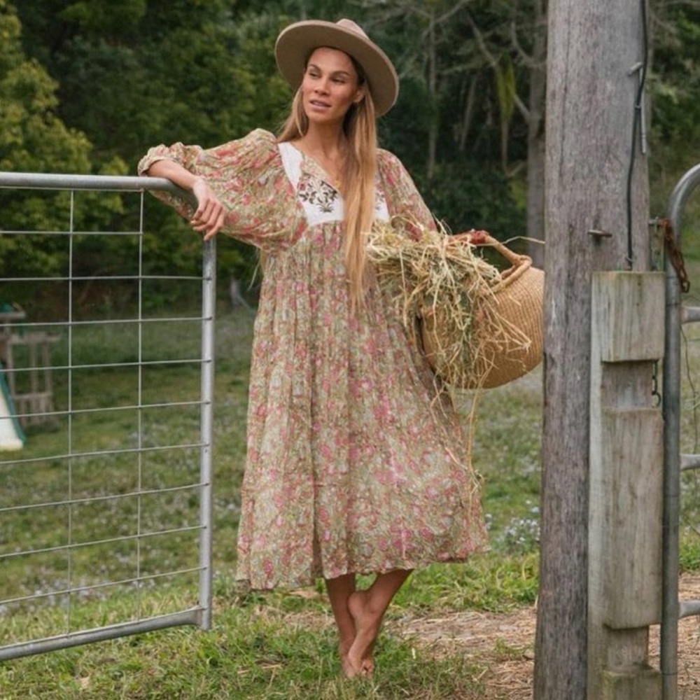 Daughters of India Diya Mini Floral Pistachio Dress